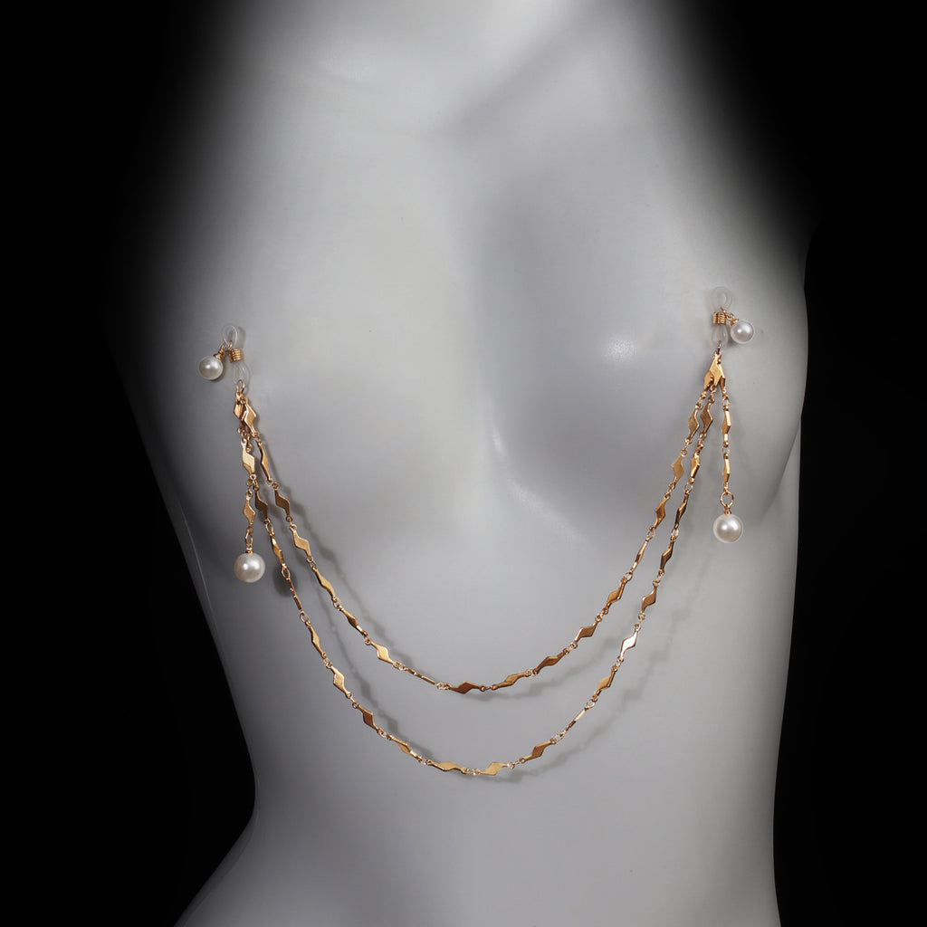 Golden Pearl Embrace | Chain Drape