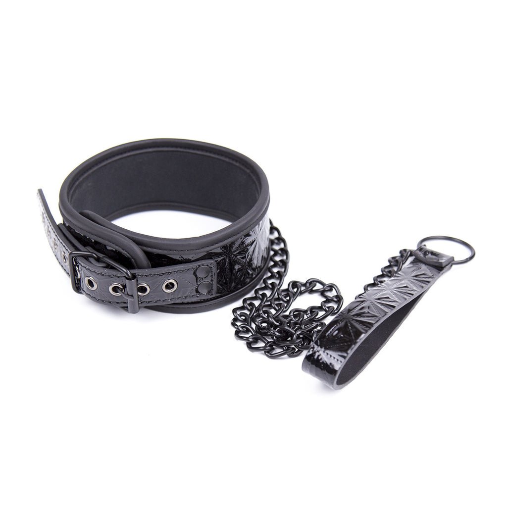 Diamond Pattern Collar with a Chain Leash black 