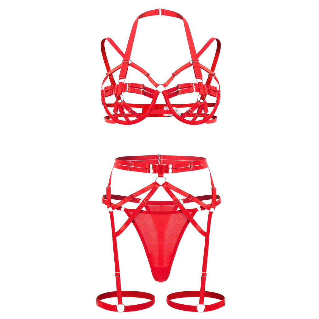 Front view on a transparent mannequin, illustrating the "floating" geometric effect of the scarlet 3-piece set.